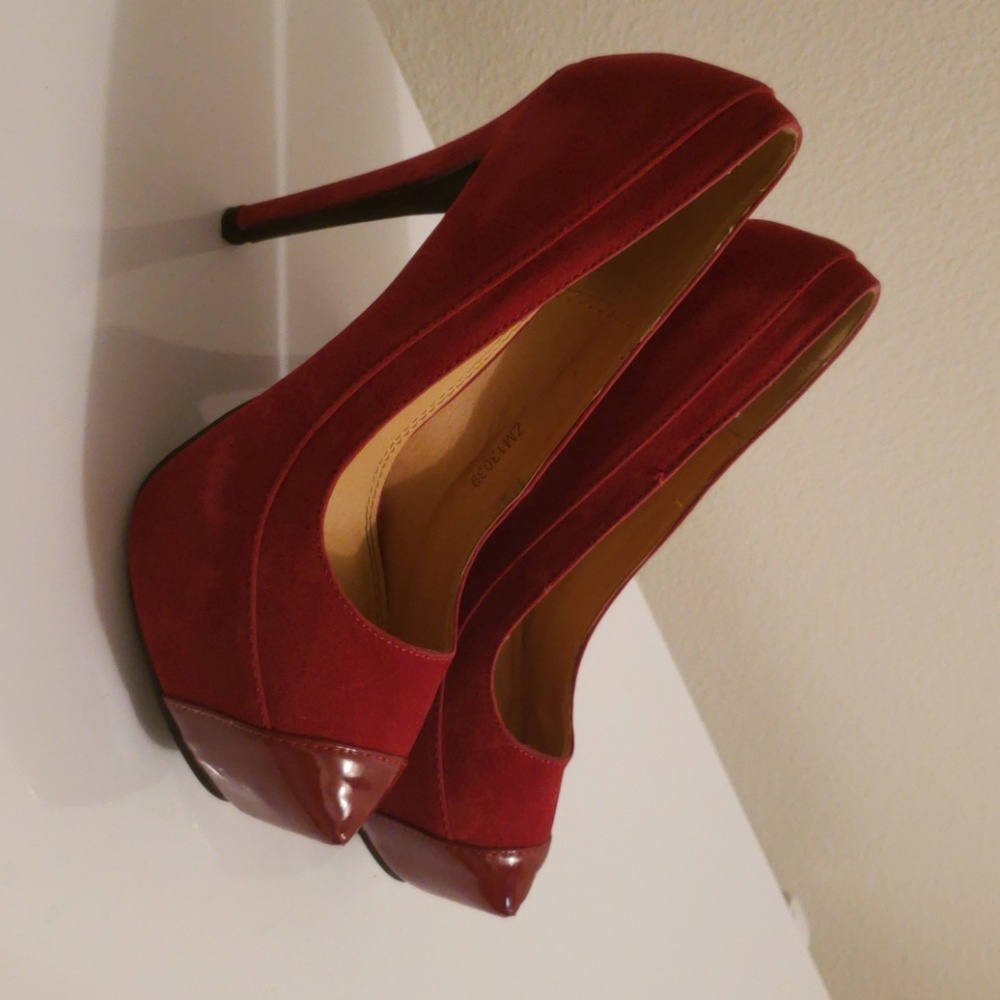 Shoe